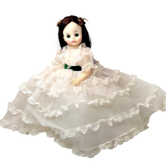 In All Her Beauty, Scarlett O'Hara~ Gone With Wind Doll in Excellent Condition - Picture 1 of 6